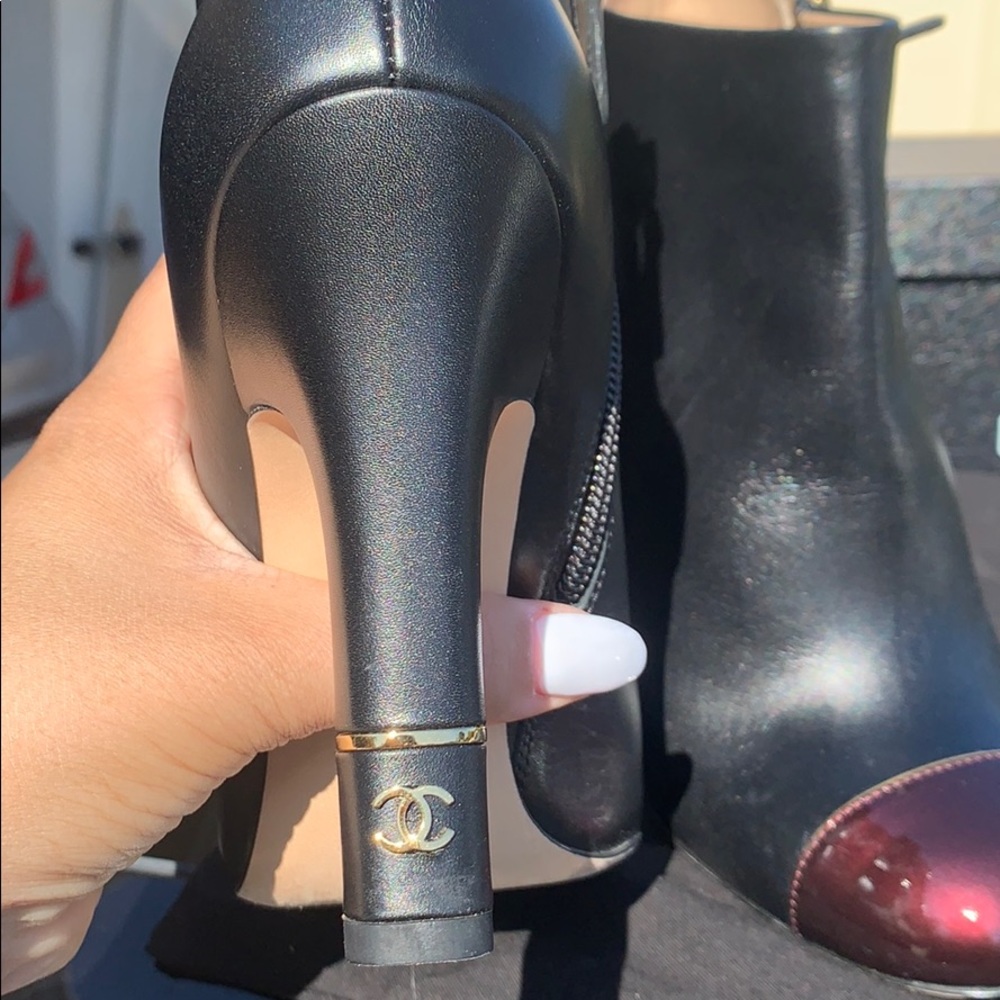 Womens Chanel Boots - Picture 4 of 6